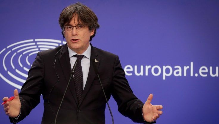 Caso Puigdemont, il ministero della Giustizia: "La competenza è dei giudici. Non è un caso di estradizione"