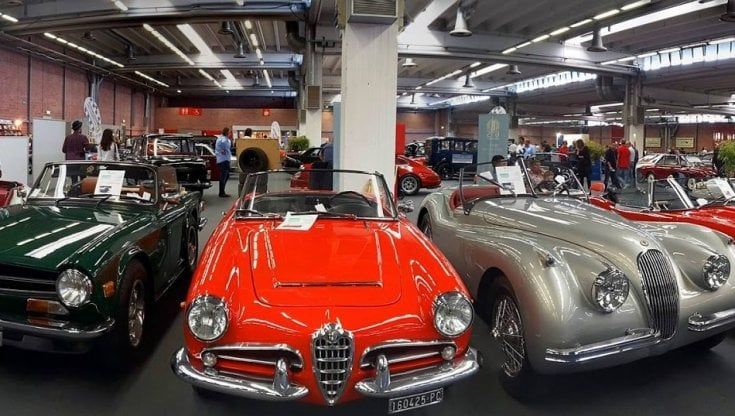Tutti pazzi per l'auto d'epoca: la vorrebbe un italiano su tre
