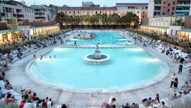 Bagni Misteriosi, la piscina palcoscenico degli anni Trenta diventata gemella del teatro Franco Parenti