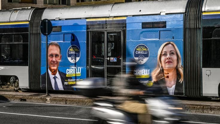 Regione Campania, carrellata di big: da Meloni a Schlein, è caccia all’ultimo voto