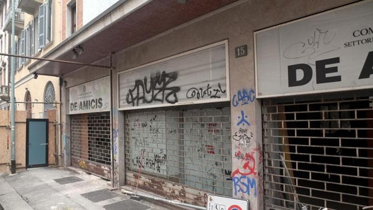 Una sala d’aste prende il posto dell’ex cinema De Amicis: era abbandonato da 20 anni