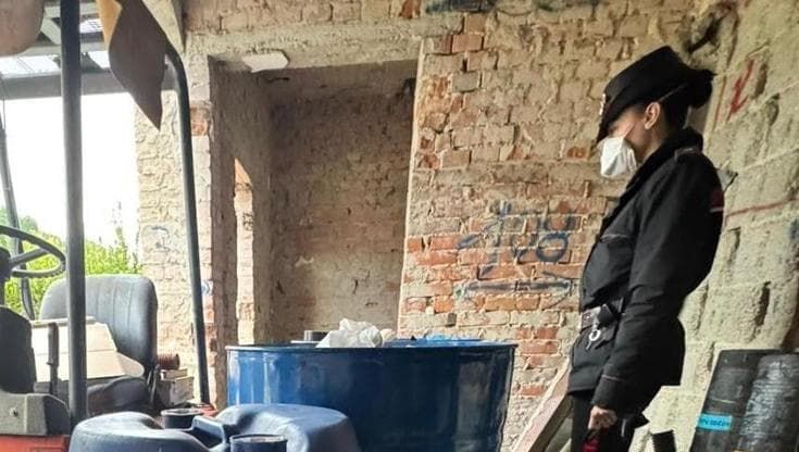 Raffineria di cocaina, a caccia di altra droga nelle pelli sequestrate