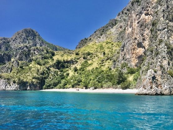 Cilento: riaperta la spiaggia della Resima, De Gregori telefona per ringraziare