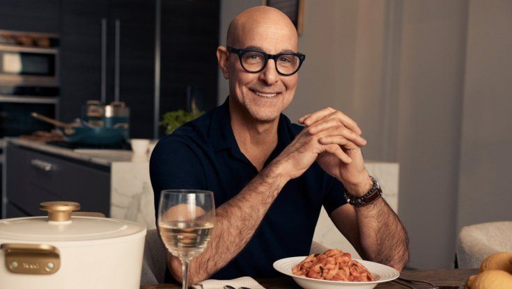 La seconda vita di Stanley Tucci: "Sto diventando più famoso come cuoco che come attore"