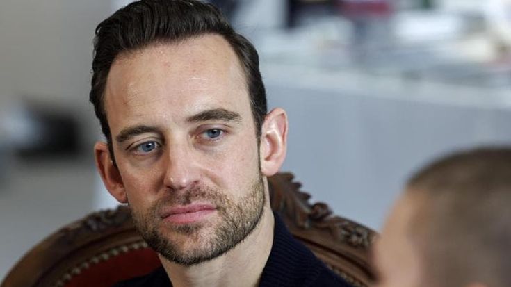 “Un animale selvaggio”, Joël Dicker live su TikTok Robinson racconta il suo ultimo libro: “Marcus Goldman? Forse tornerà”