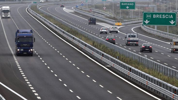 Pedaggi sui Tir stranieri, il piano del governo per Anas