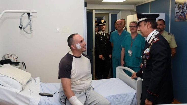 Assalti No Tav, il comandante generale Luongo in visita ai carabinieri ricoverati al Celio