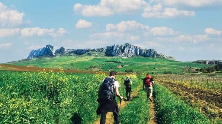 Coesione sociale, “Paesaggio che vai”: i cammini d’Italia per fare comunità