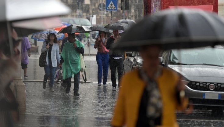 Previsioni meteo, in Emilia Romagna un'altra giornata da incubo . Da domani torna il bel tempo