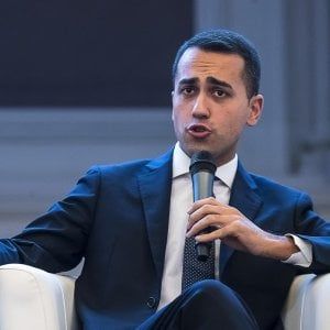 M5s, nuovo codice etico: inquisiti potranno candidarsi. Maxi multa a chi si dimette per dissenso