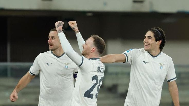 La Lazio torna a vincere, una autorete di Nelsson condanna il Verona: 1-0 al Bentegodi