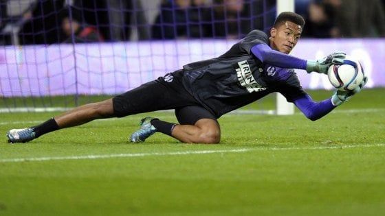 Mercato, la Fiorentina pronta a chiudere su Lafont e Pasalic