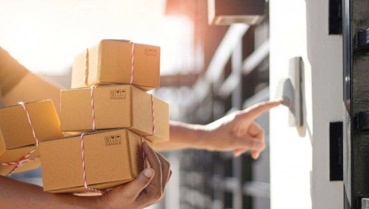 Scarpe, profumi e medicine i falsi più diffusi: il rapporto dell’agenzia europea