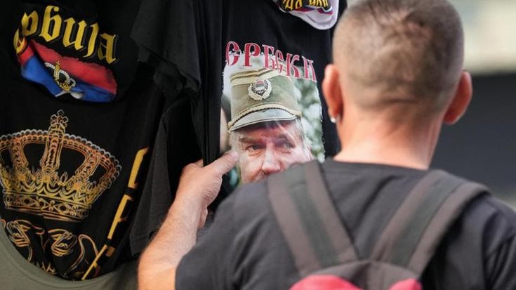 “I funerali di Mladic rappresentano un’occasione per Vucic in vista del voto”