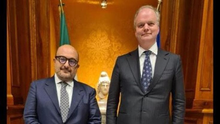 Firenze, la premier Meloni non “porta” il candidato sindaco. Per Fdi sarà una sfida decisiva, ma Schmidt è ancora nel limbo