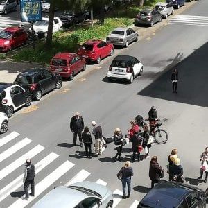 Roma, incidente a Montesacro: 87enne alla guida investe una 77enne