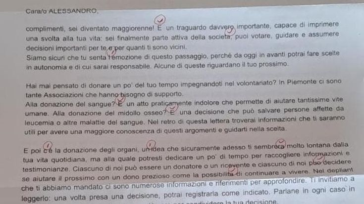 Lettera per sensibilizzare sulla donazione organi piena di refusi, il Piemonte fa causa al fornitore