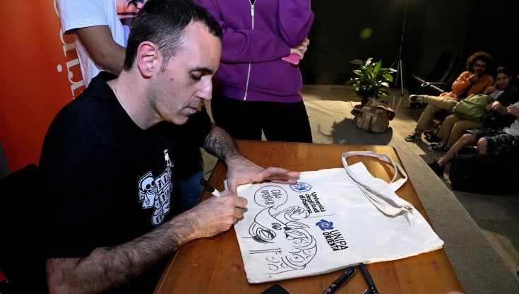 Zerocalcare: "Questa destra peserà sui diritti civili"