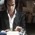 Roger Waters e Ken Loach contro Nick Cave: 