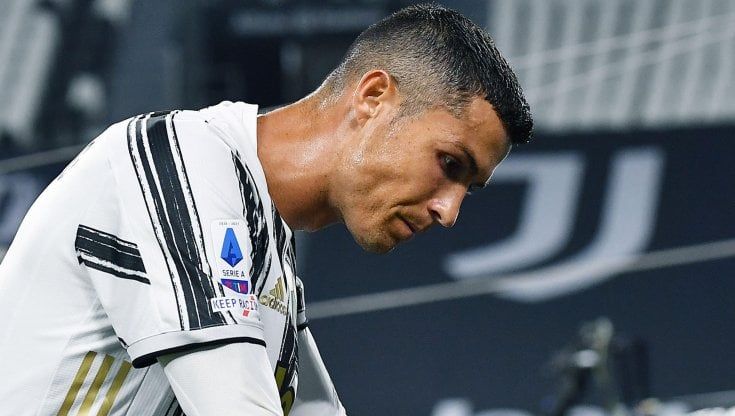 Juventus, Ronaldo ancora positivo: niente sfida a Messi