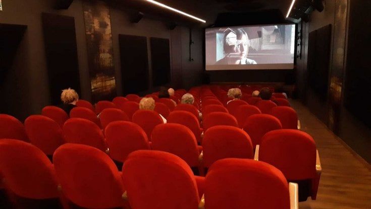 Crisi del cinema, la parola d'ordine è "disabbacchiare"