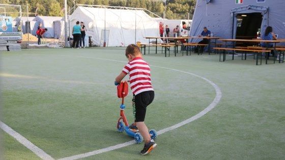 Terremoto, i consigli di Telefono Azzurro: "Parlate ai bambini anche della morte"