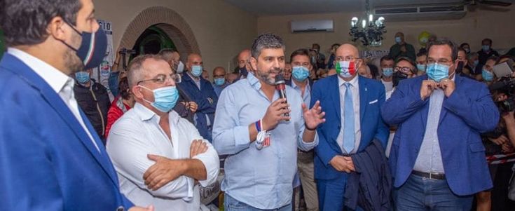 Terracina, inchiesta sulle minacce al parlamentare della Lega: "I due tacchini? morti e senza testa"