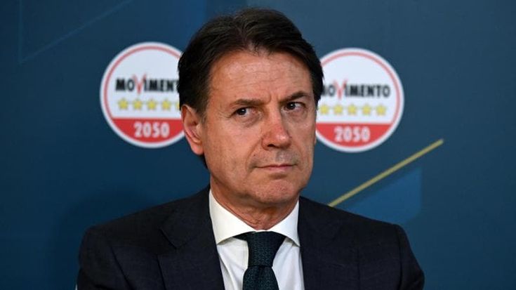 La politica estera non si decide al gazebo