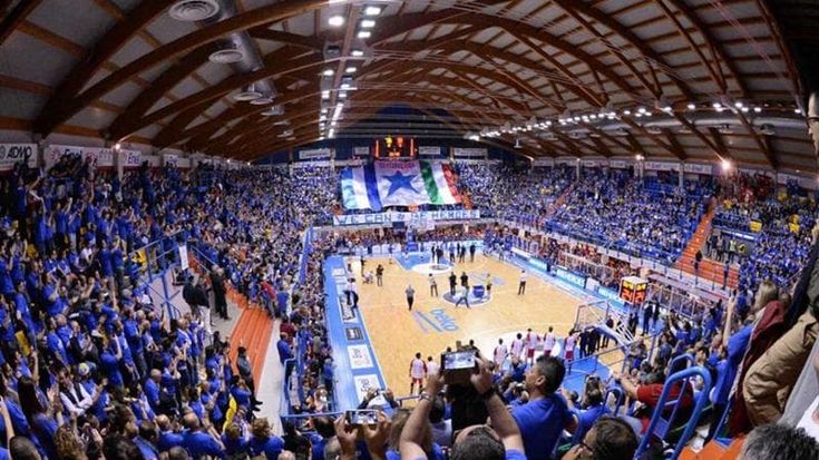 Basket, la favola della cenerentola Nardò: dopo aver battuto la Fortitudo Bologna è derby contro il Brindisi: “Potevamo solo sognarlo”