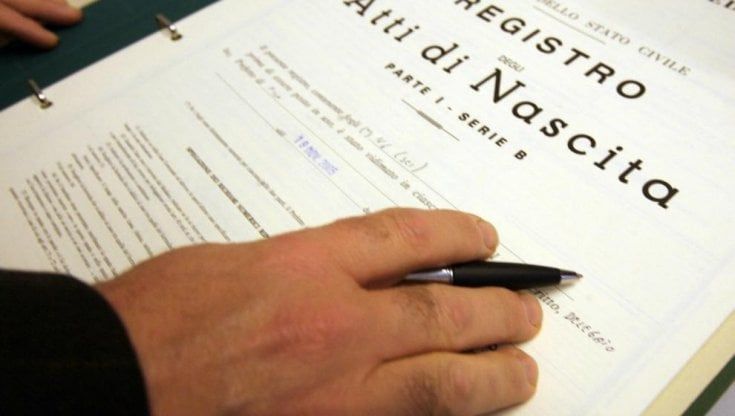 Legge sul doppio cognome, ecco che cosa prevede