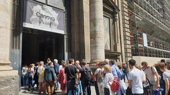 Il rapporto di Bankitalia, frena l’economia, ma il turismo cresce: boom dell'Archeologico di Napoli