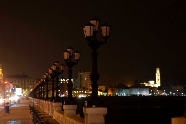 Bari s'illumina di meno: il lungomare è al buio