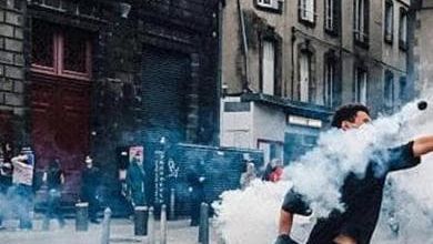Francia, chiusi 400 licei e decine di presidi feriti. Gli studenti: 'Andiamo avanti'