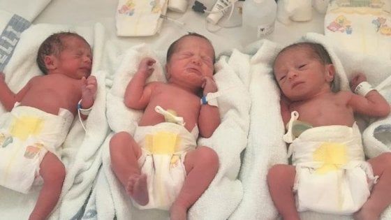 Foggia, partorisce 3 gemelli nell'ospedale in emergenza per il Coronavirus: "Inno alla gioia, oltre le paure"