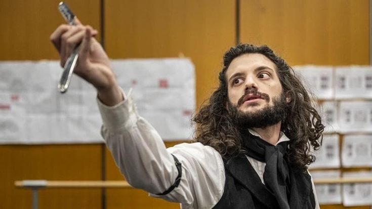Cosa fare a Milano oggi 18 dicembre: "Sweeney Todd" agli Arcimboldi e la Swing Night al Pime