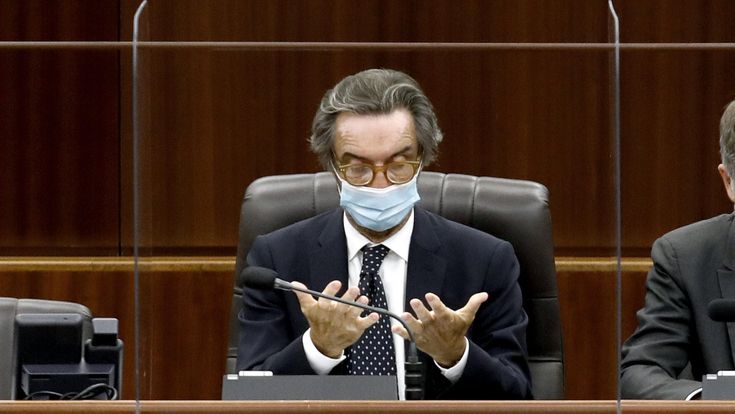 Covid, Attilio Fontana: “Meglio 4 persone al ristorante che 24 a casa. Sì a una libertà controllata”