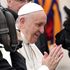 Con i lama in piazza San Pietro, il Papa saluta i pellegrini altoatesini