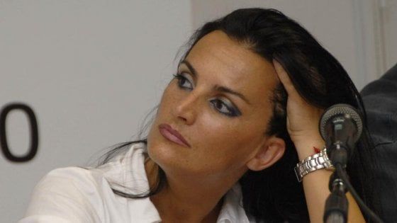 Fondi consiglio Sardegna: condannata a 4 anni ex sottosegretaria Pd Barracciu. Renzi la fece dimettere