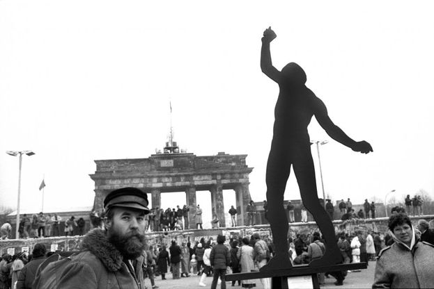 "Berlino 1989": al Maschio Angioino gli scatti di Luciano Ferrara sulla caduta del Muro