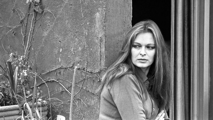 La scelta di Lucia Bosè, diva a metà