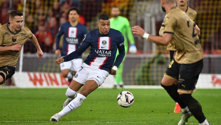 Francia: cade per la prima volta il Psg, il Lens riapre la Ligue 1