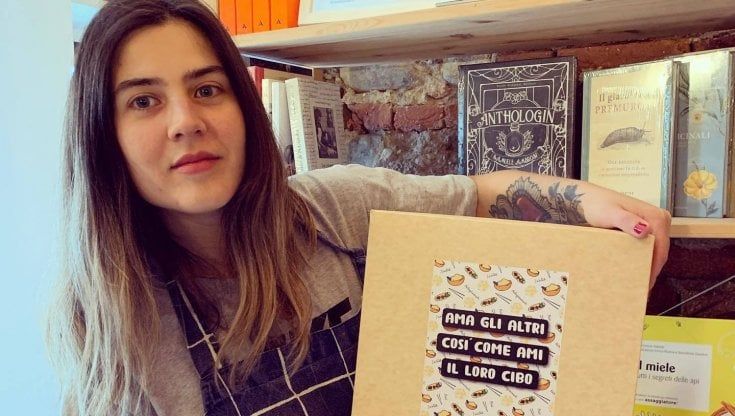 Il lunch box antirazzista, etnico e solidale: "Ama gli altri come ami il loro cibo"
