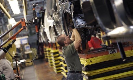 Emilia, l'economia rallenta. Confindustria al Governo: priorità alla crescita