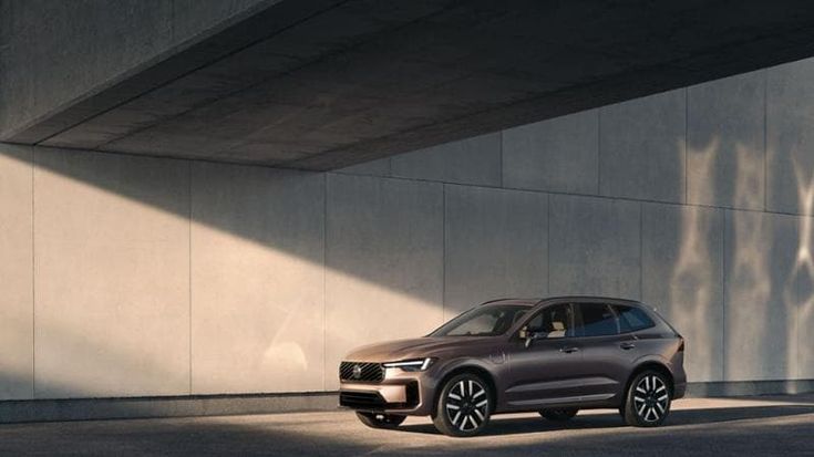 Volvo a tutto extended range: ecco le XC60 e XC90 plug-in che fanno fino a 200 km in solo elettrico