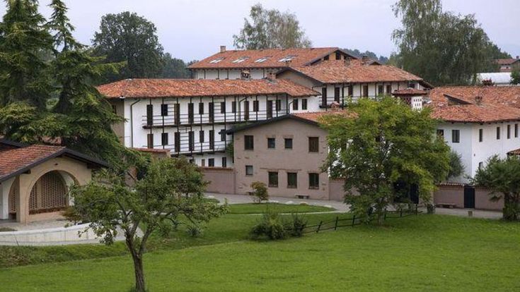 Monastero di Bose, lo strappo del Papa. L'ex priore Bianchi via dalla comunità
