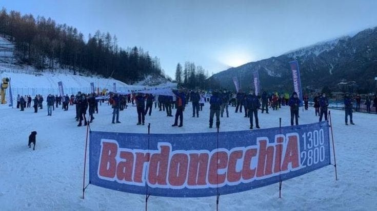 Oggi Sestriere, domani Bardonecchia: via allo sci in tutto il Piemonte, tra sconti e speranze di neve