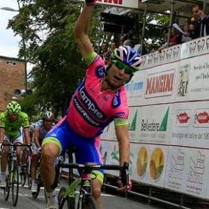 Ciclismo, rivincita di Ulissi: suo il Gp di Camaiore