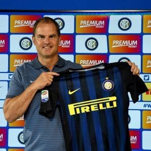 Inter, De Boer: "Icardi giocatore fantastico, resta. E la Juve non è imbattibile"
