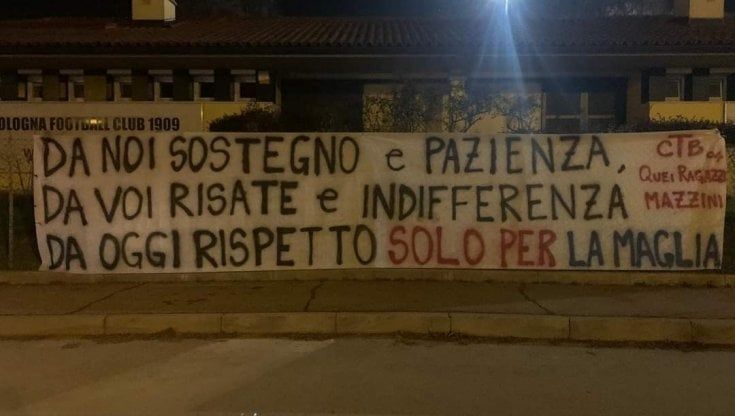 Bologna calcio, dopo il video di Mihajlovic che prende in giro i tifosi monta la protesta degli ultras