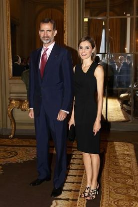 Una regina all'Eliseo: Letizia di Spagna incanta la Francia 